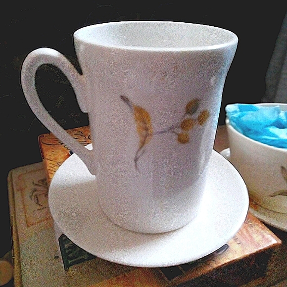 Royal London bone China handpainted  Antique collectable tea cup and saucer - Picture 3 of 11